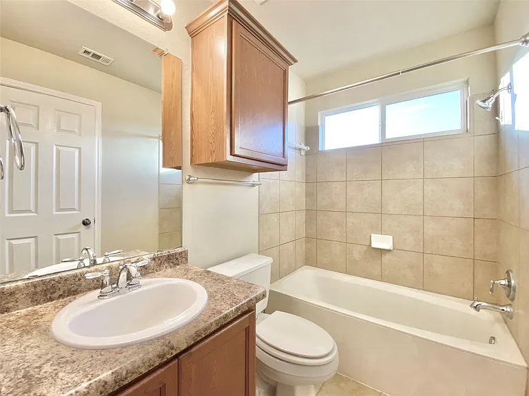18524 Mammoth Cave Blvd #2 — Photo 22