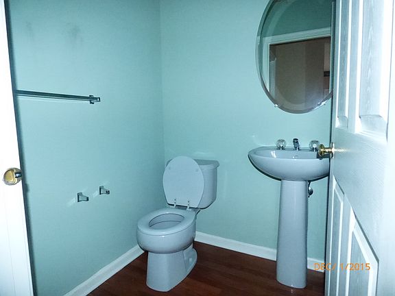 5th image of 1009 Jefferson Dr