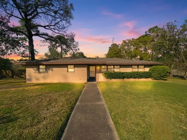 211 Frances St, Cleveland, TX 77328