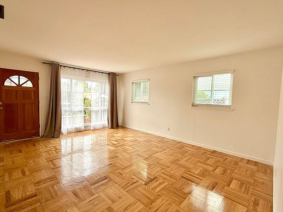 2nd image of 41320 Beatrice St