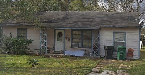 1st image of 6110 Sherwood Dr