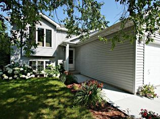 751 Harvest Ct, Shakopee, MN 55379