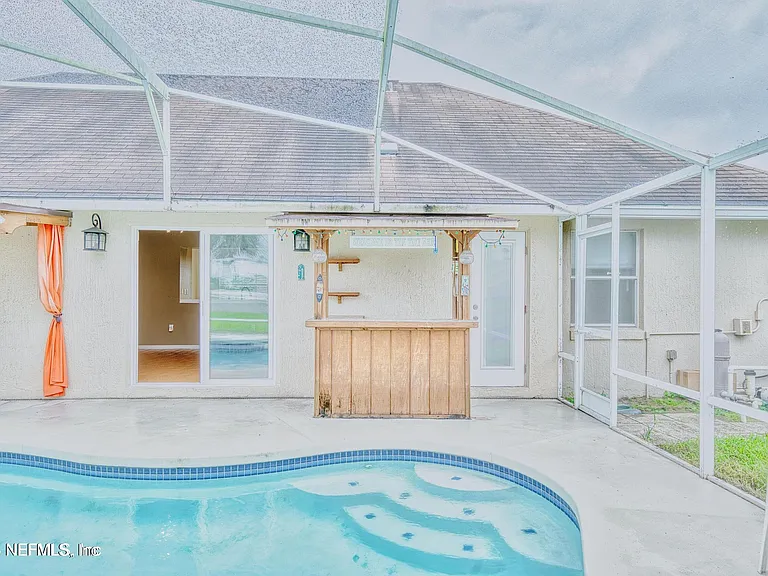 5628 Loma Vista Dr W — Photo 11