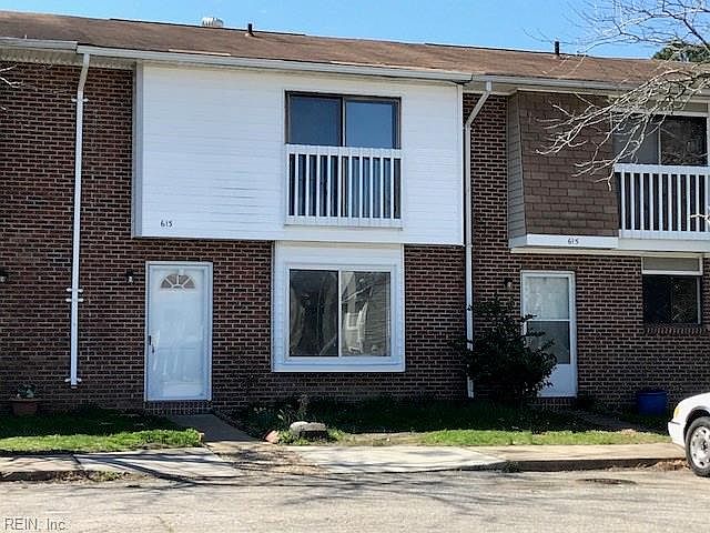 1st image of 613 Charles Ct