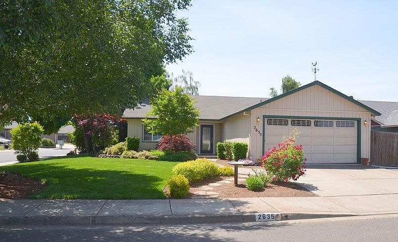1st image of 2635 Cummings Ln