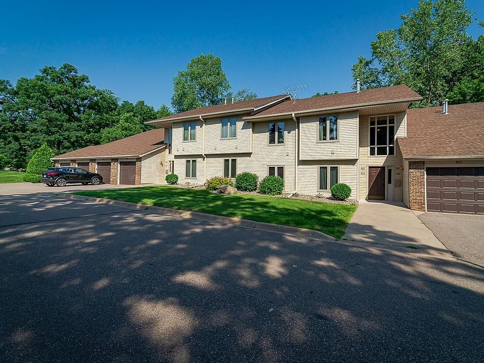 1st image of 929 Oakwood Heights Cir