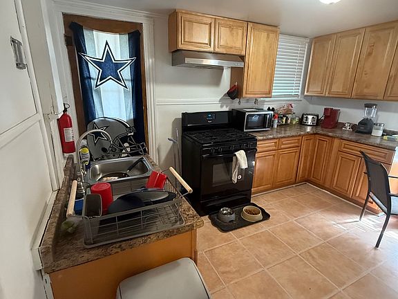 3rd image of 69 Scottsville Rd #2