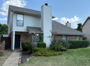 20 Gittiban Pl, Pantego, TX 76013