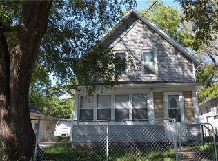 1258 Stewart St, Des Moines, IA 50316