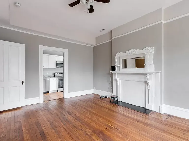 939 W Grace St — Photo 20