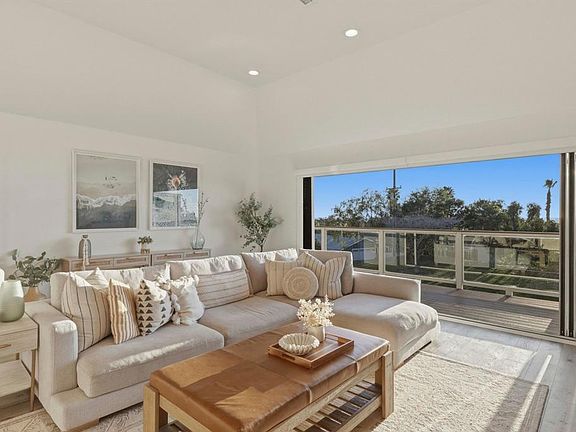 4th image of 1712 Burgundy Rd