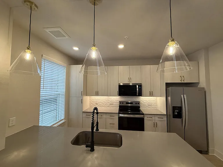 District on the Etowah Apartments — Photo 274