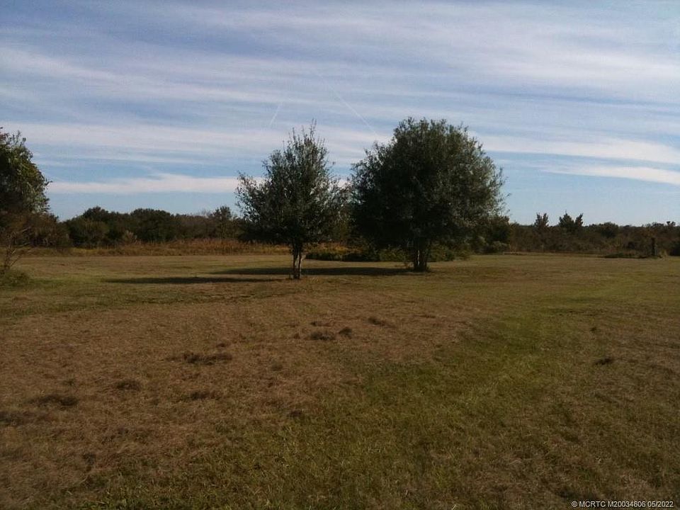 2nd image of 21583 NW 258th St
