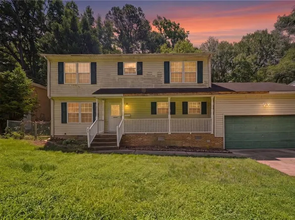 68 Sweetbriar Dr, Newport News, VA 23606