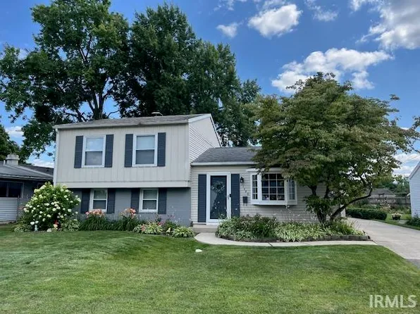 1448 Catherwood Dr, South Bend, IN 46614