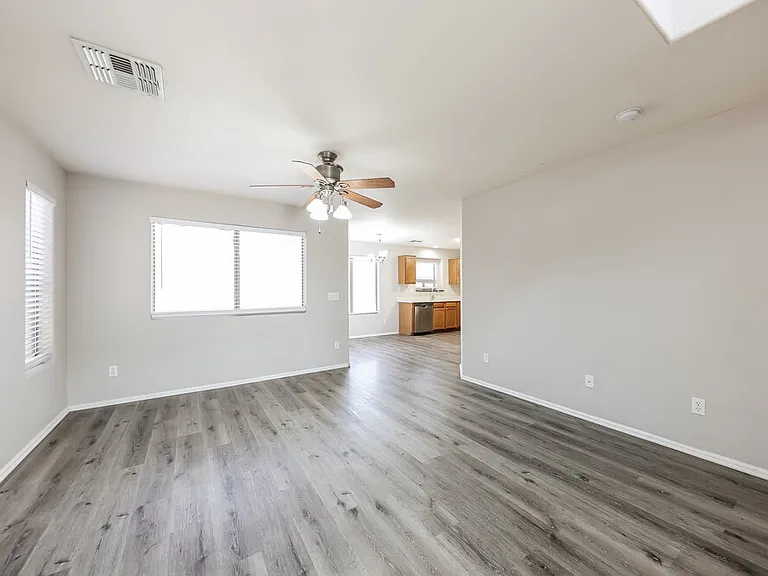 16231 W Moreland St — Photo 5