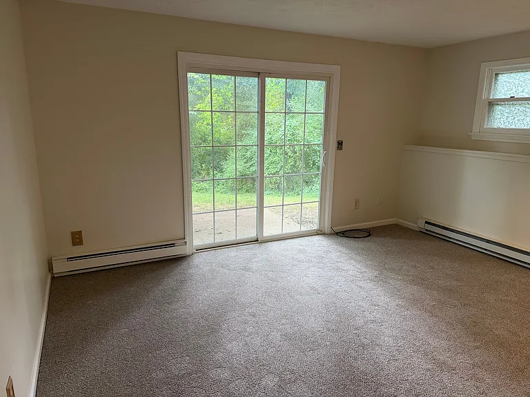 72 Marsh Rd #11 — Photo 5