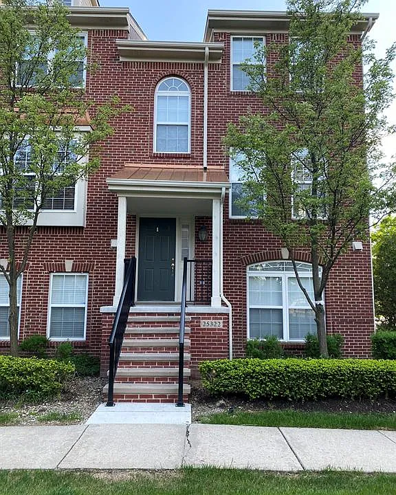 25322 Saint James