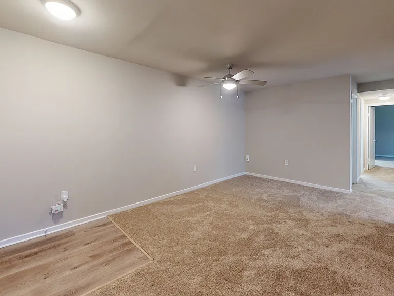 Seneca Place — Photo 107