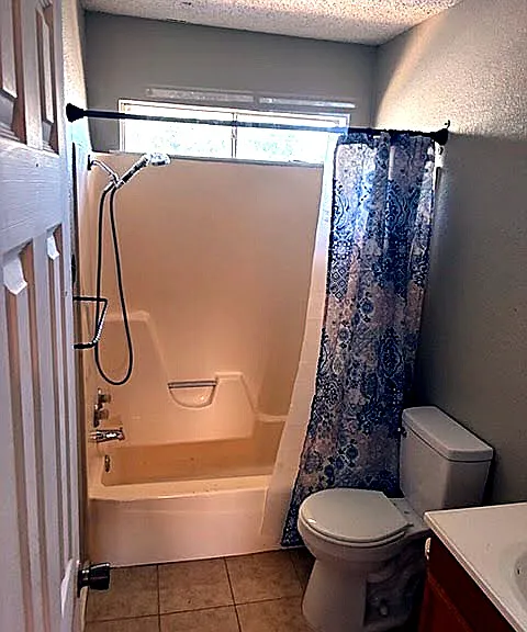 210 N Vandeveer St #7 — Photo 7