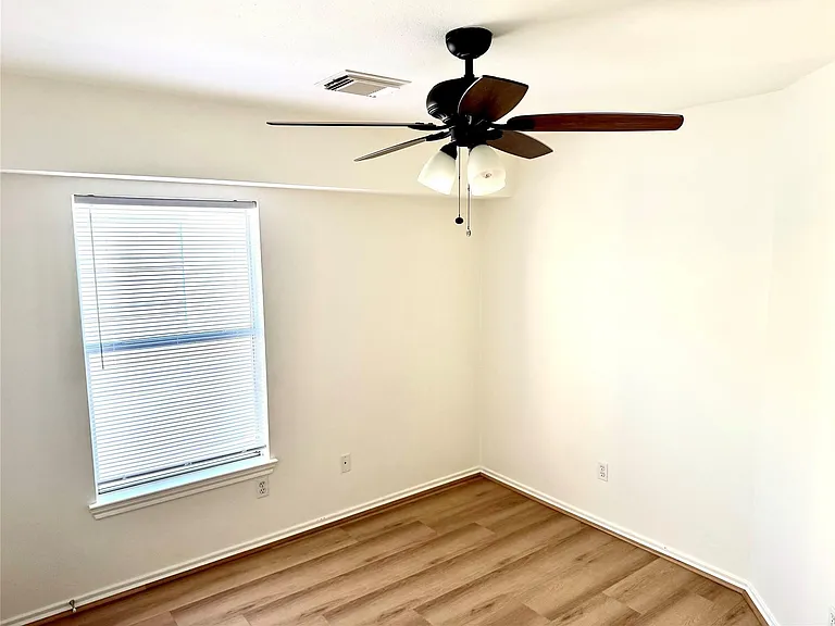 16546 Cairngrove Ln — Photo 22