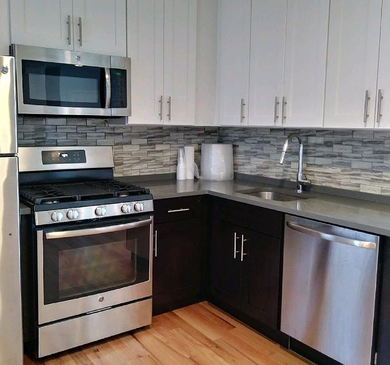 2nd image of 2331 E 13th St #3