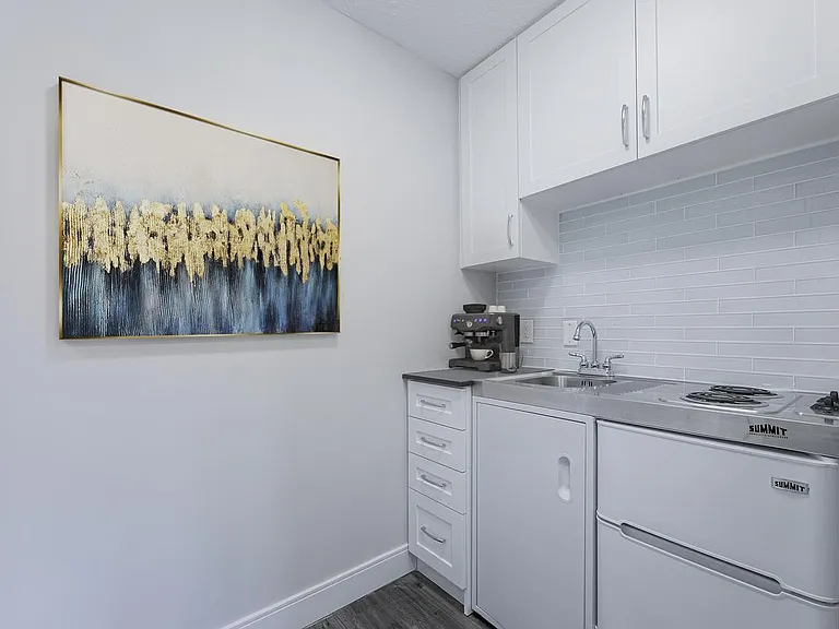 5 Glenavon Rd #B5 — Photo 11