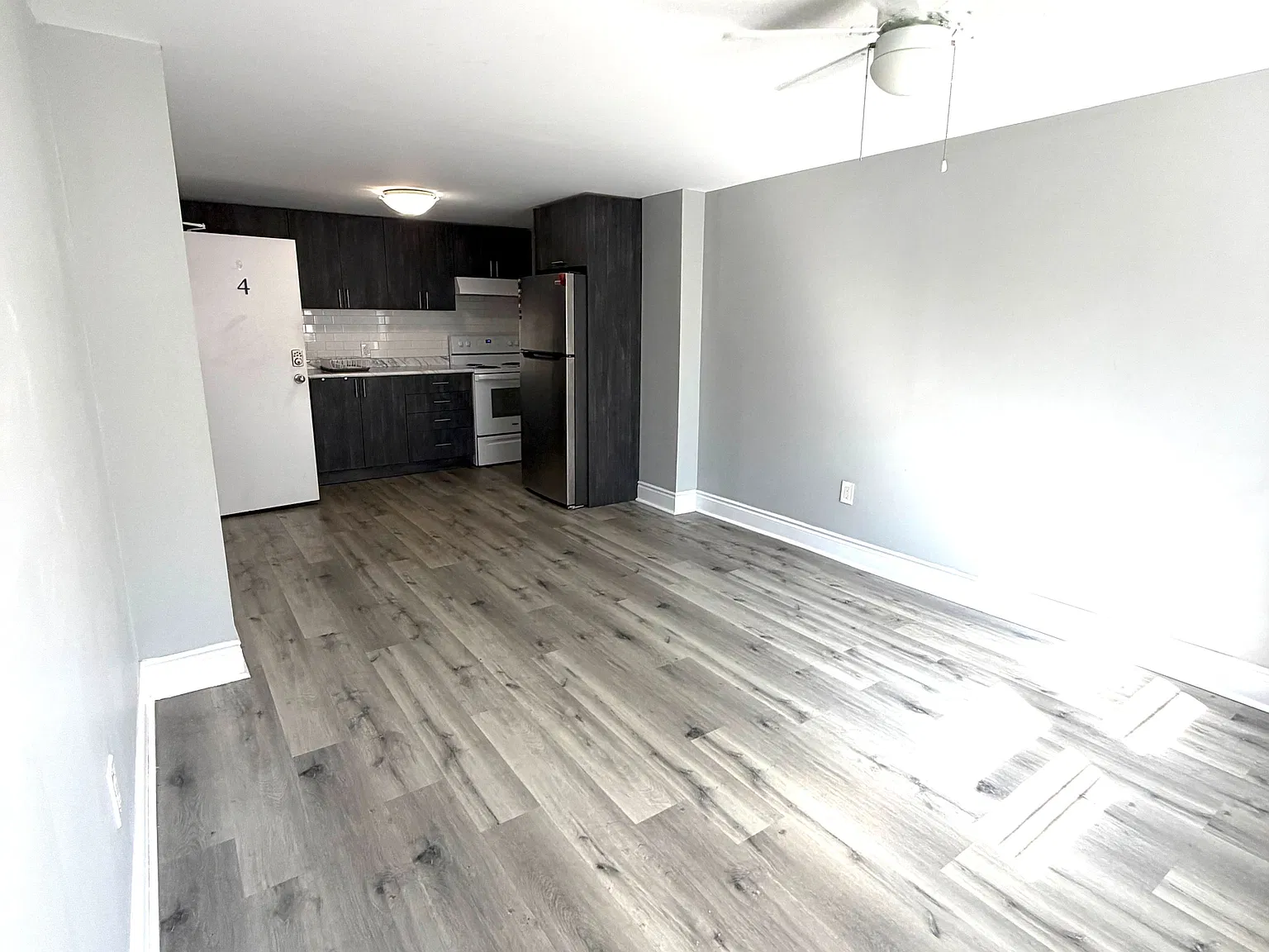 1 bed, $1,649 — Photo 3