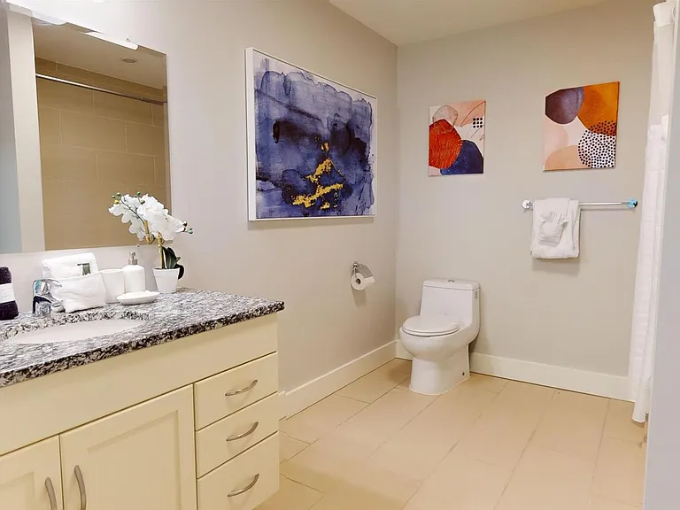 31 Kings Wharf Pl #705 — Photo 9