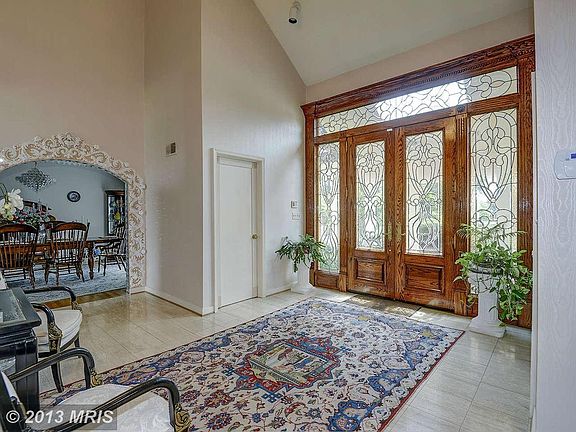 4th image of 35 Piney Meetinghouse Ct