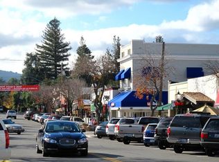 12492 Robleda Rd, Los Altos Hills, CA 94022