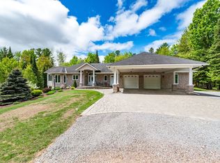 393 Portage Rd, Petawawa, ON K8H2W8