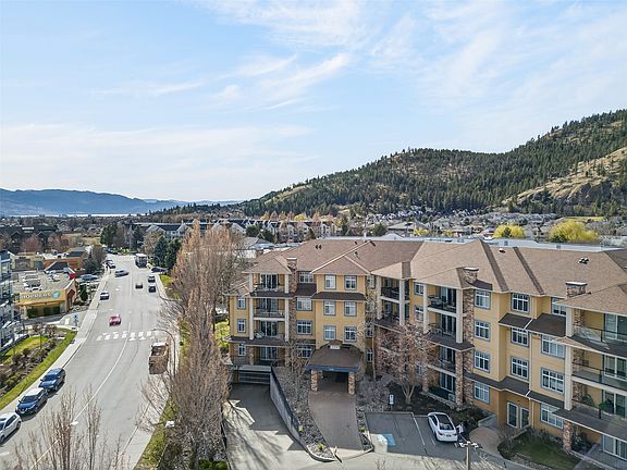 2nd image of 303 Whitman Rd Unit 101