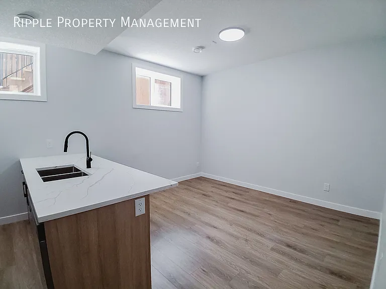 2240B 8th St NW — Photo 7