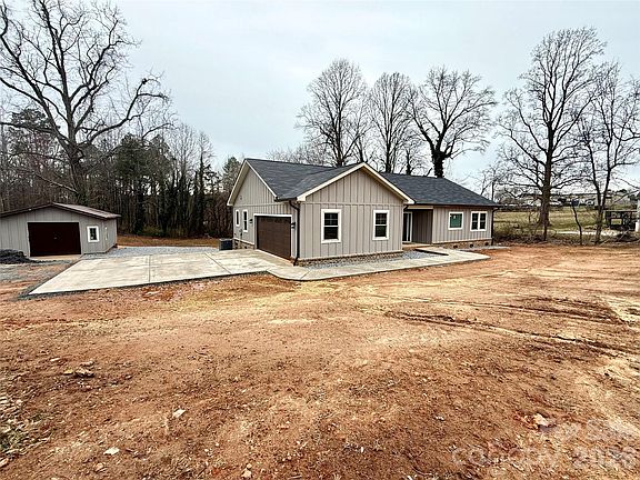 2nd image of 3681 S Highway 127