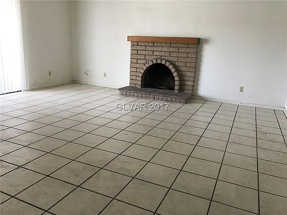 4th image of 5780 Pioneer Ave