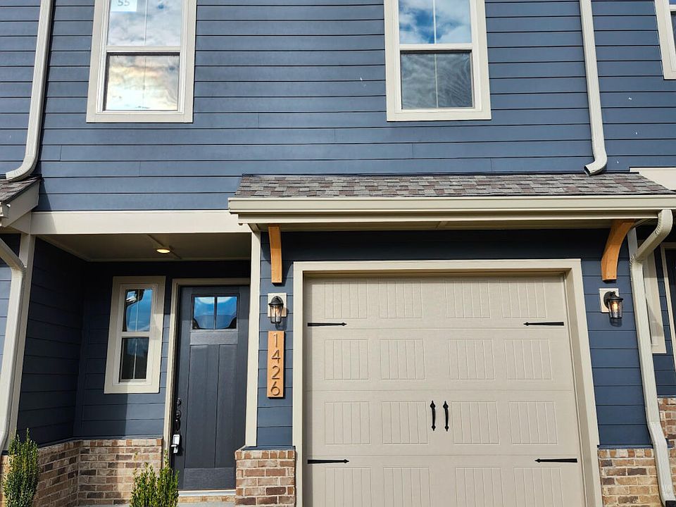 1st image of 1426 Mountain Quail Cir
