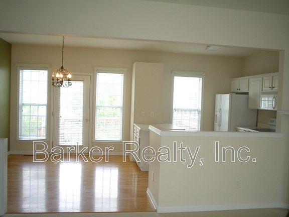 4th image of 7100 Proctor Hill Dr