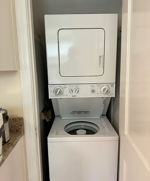 In unit stackable washer/dryer