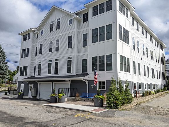 2nd image of 21 Market St #Ms-304
