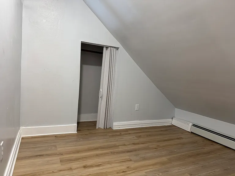 120 Summit St #3 — Photo 4