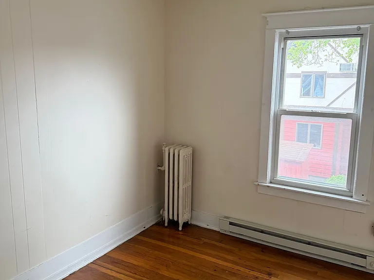 327 Main St — Photo 7