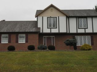 7 Rosewood Ct, Danville, PA 17821
