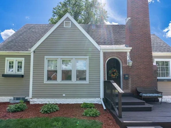 708 S Market St, Winamac, IN 46996
