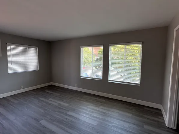 525 N Alameda Ave APT 3, Azusa, CA 91702