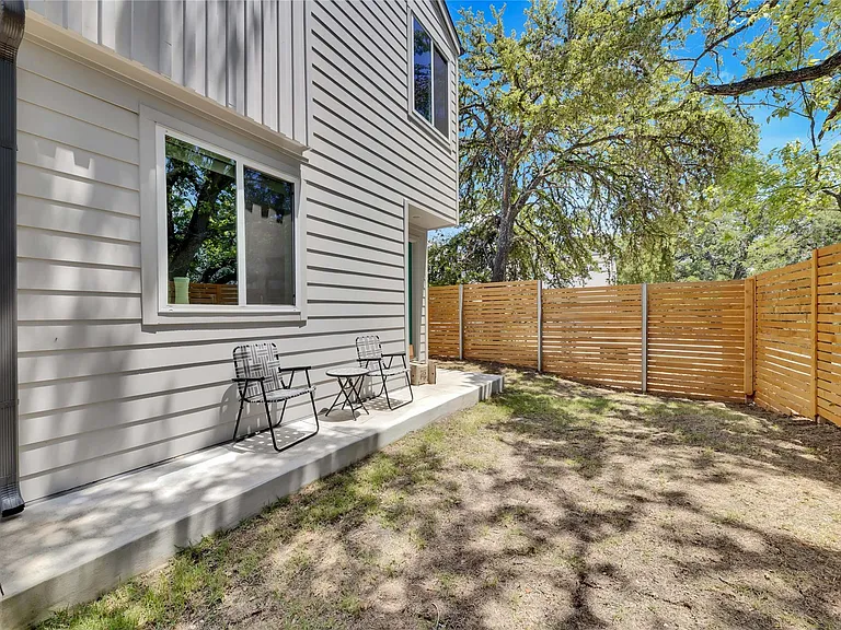 814 N Bluff Dr #82 — Photo 23