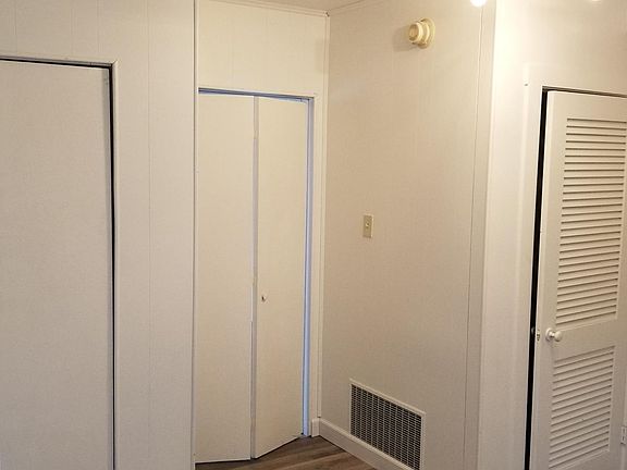 5th image of 116 W Benson St #1R