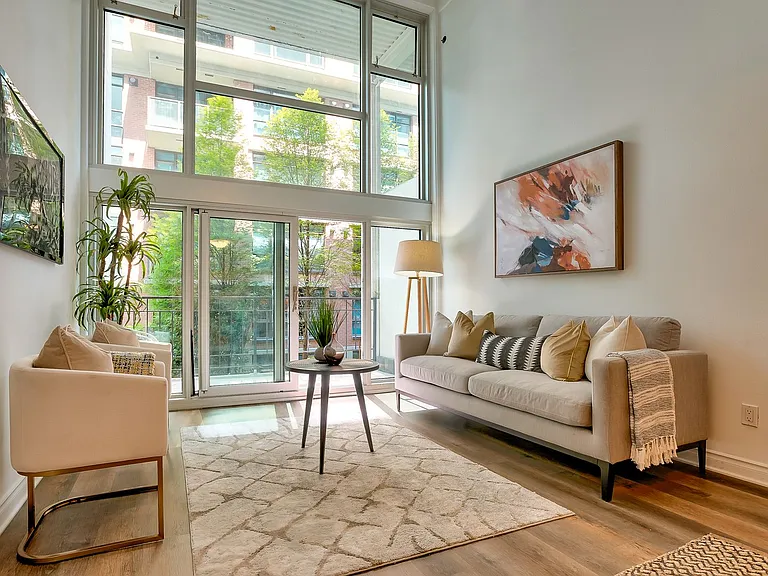 1000 Union St #110 — Photo 18