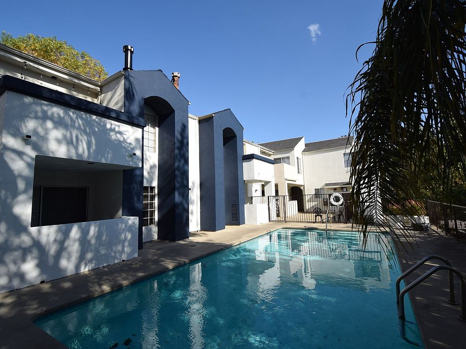 1st image of 15007 Burbank Blvd APT 212
