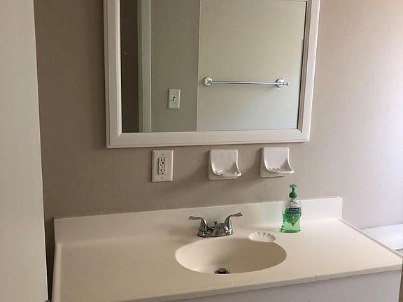5th image of 3406 W San Juan St APT B